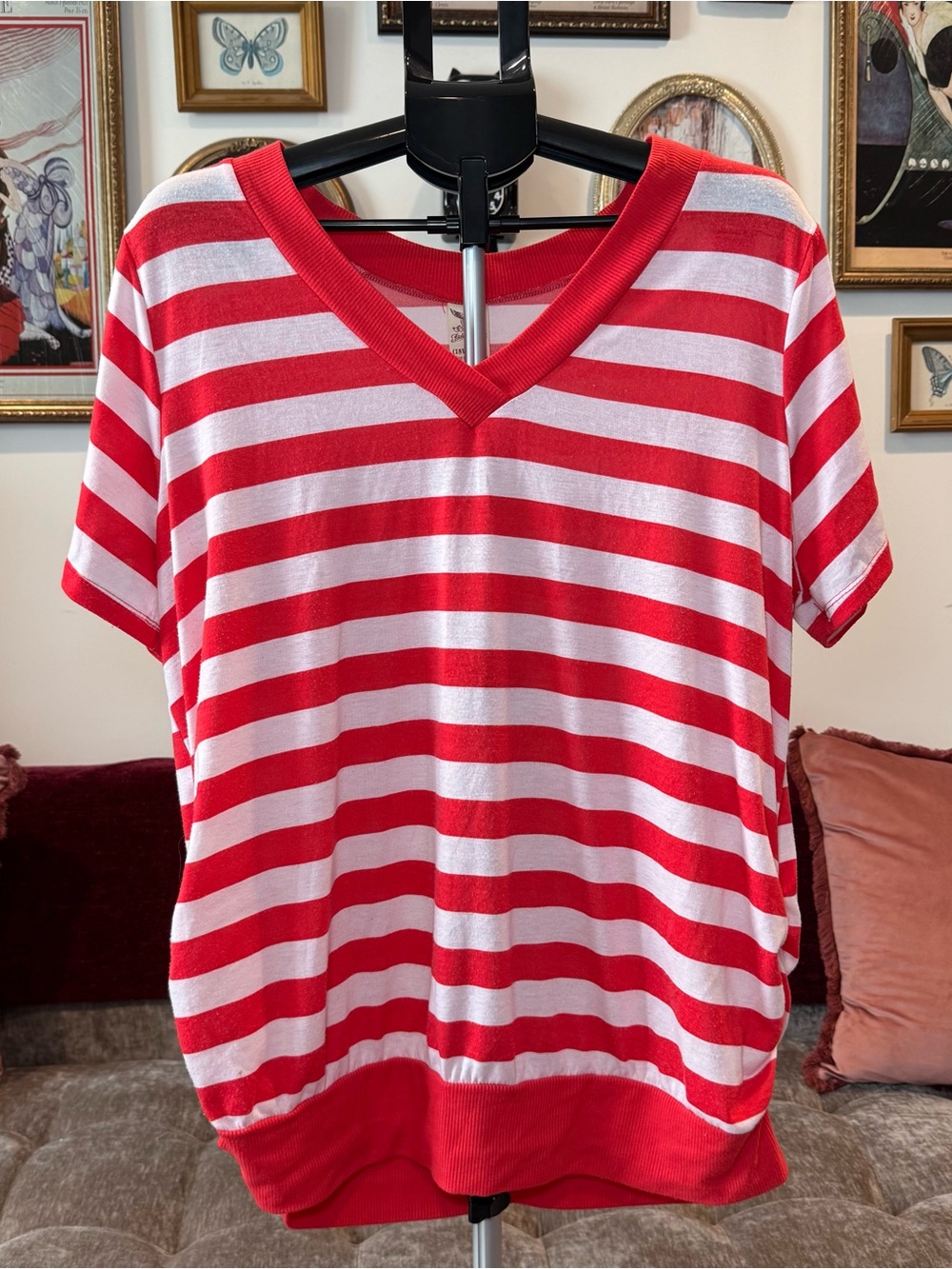 Faded Glory Red & White Striped V-Neck Short Sleeve Top